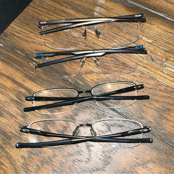 Set of four used Oakley Eyeglass’s.They are used and going for a Great price! - Picture 2 of 4